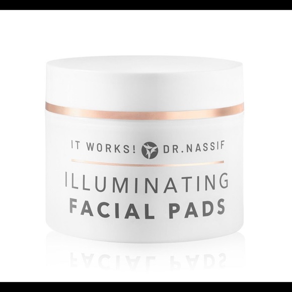 It Works! Skincare bundle - Picture 4 of 6